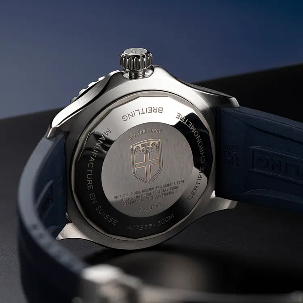 Breitling Superocean Automatic 42 NFF - Norges Fotballforbund Limited Edition - UTSOLGT