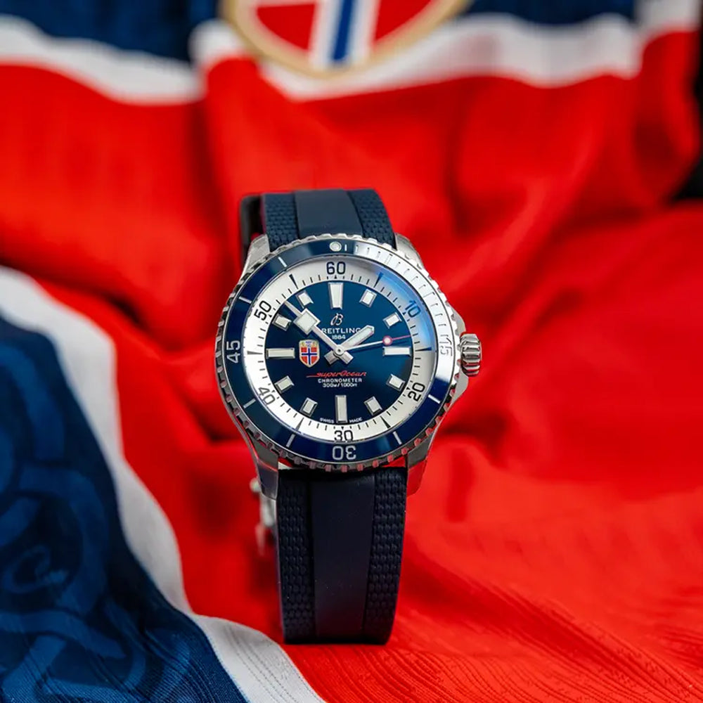 Breitling Superocean Automatic 42 NFF - Norges Fotballforbund Limited Edition - UTSOLGT